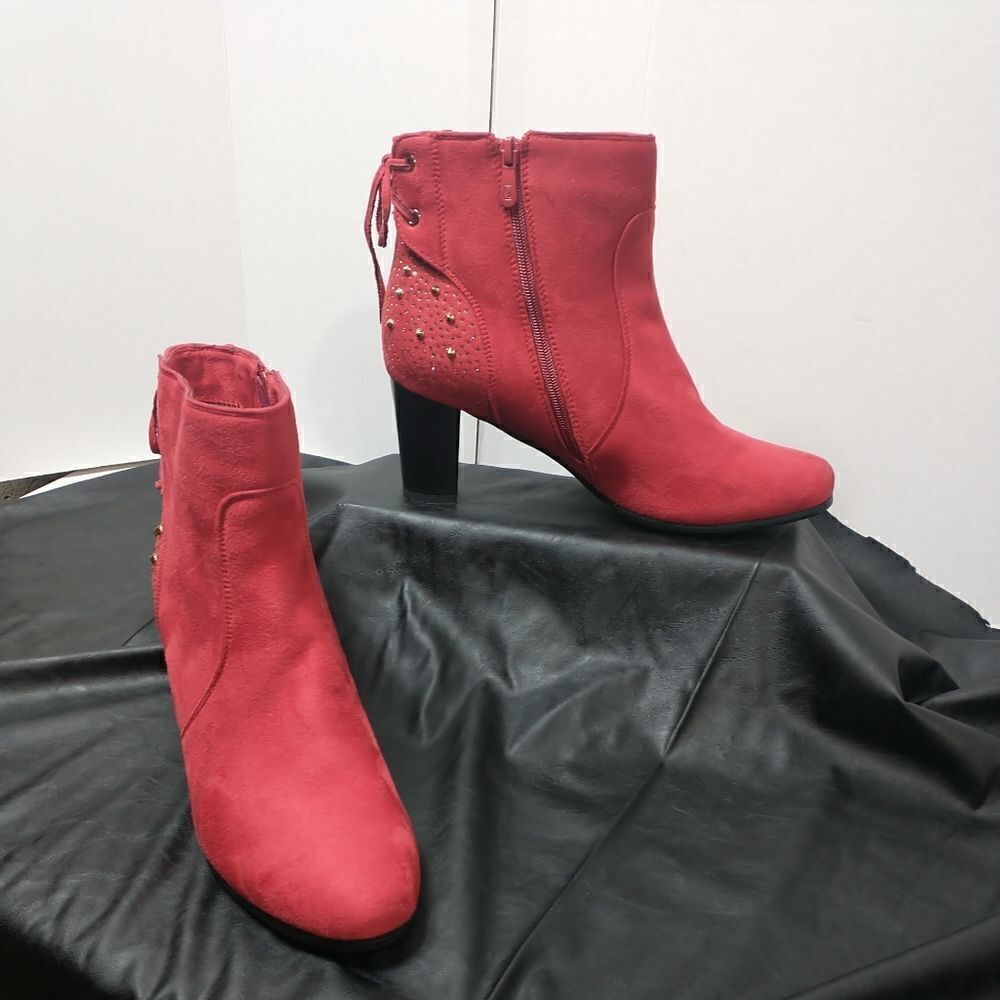 Monroe and Main  SZ 12M  Woman's Red Ankle Boots Excellent